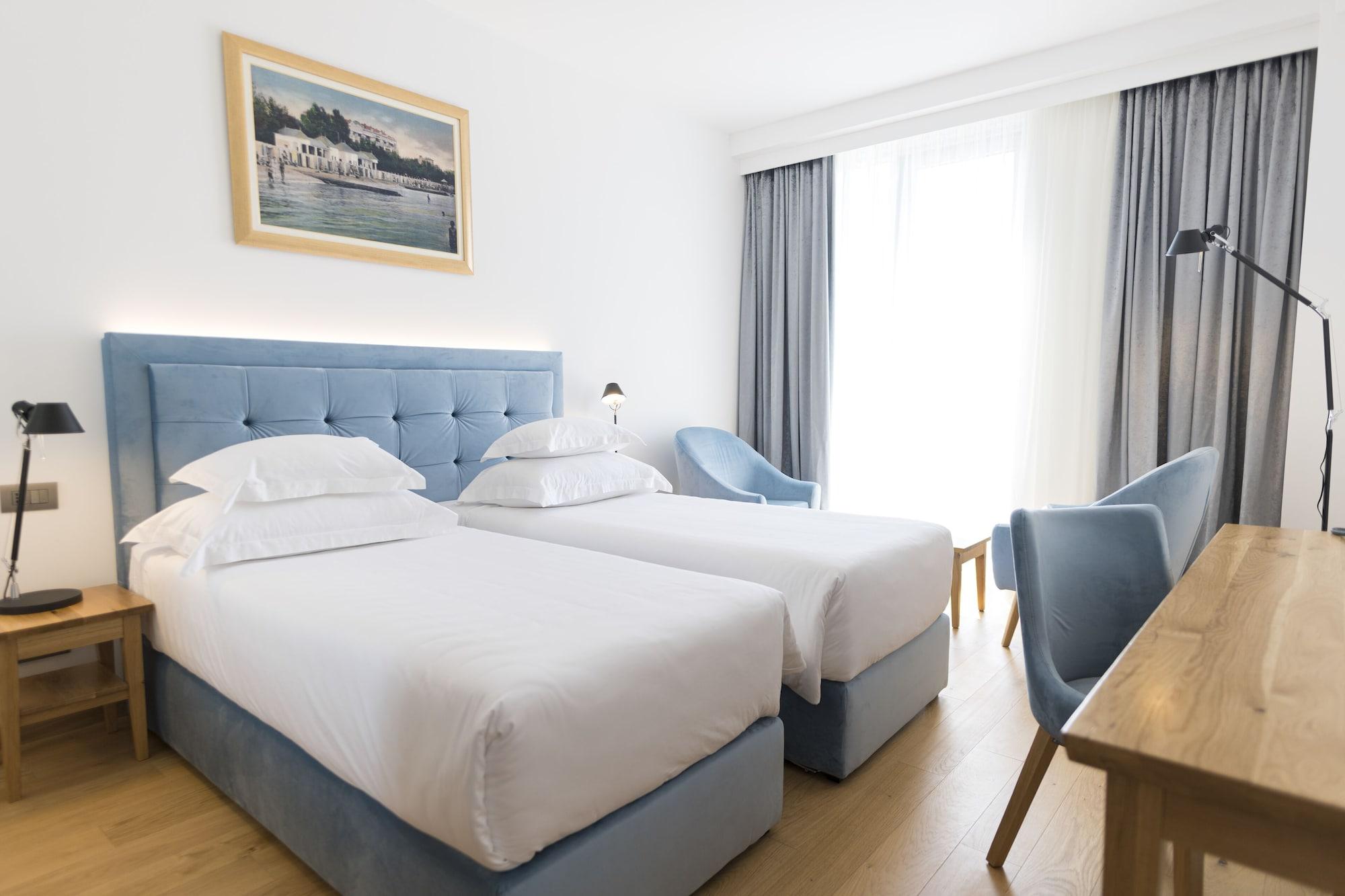 Hotel Miramare تْسْغيكفانِتْسا المظهر الخارجي الصورة A room at the hotel