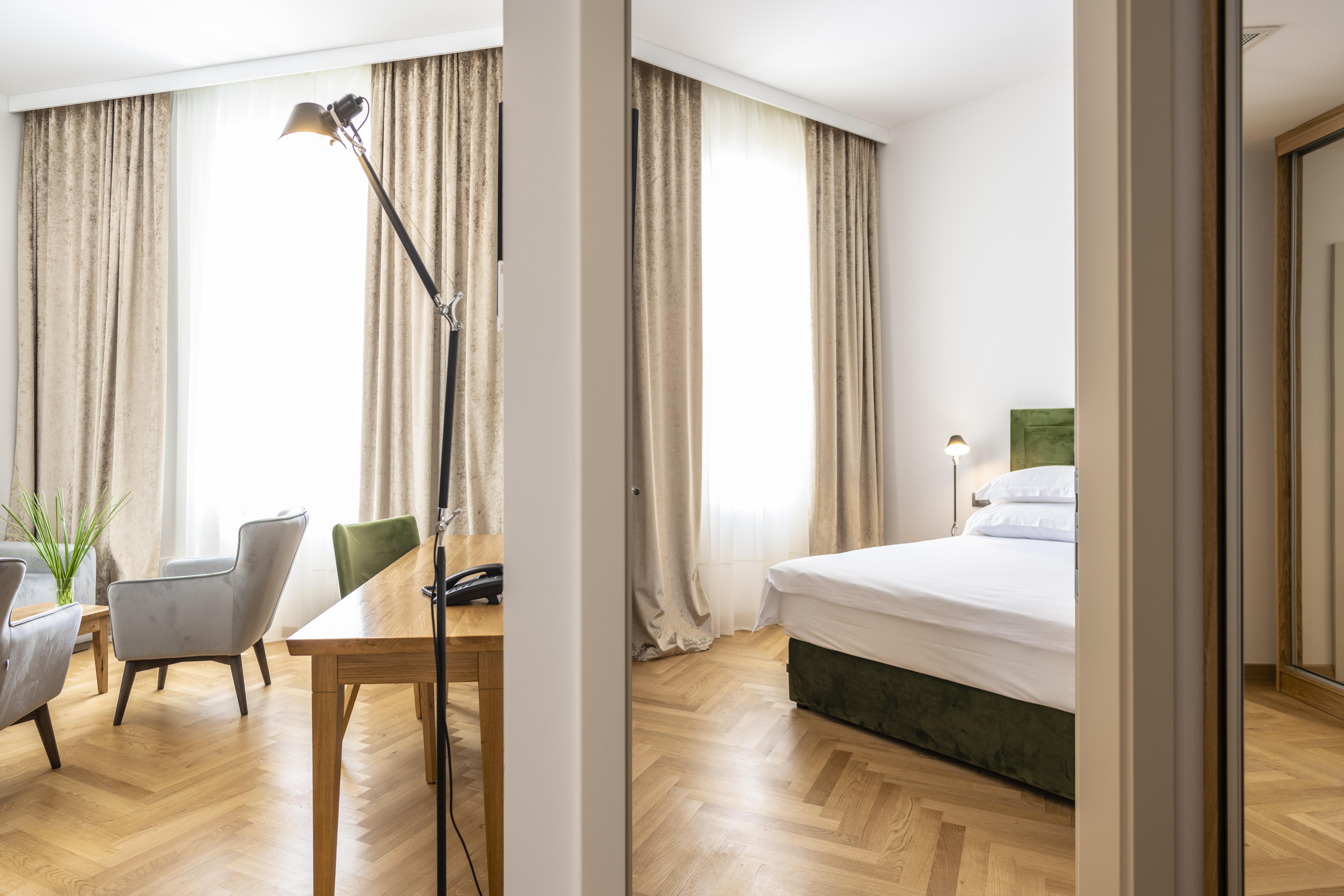 Hotel Miramare تْسْغيكفانِتْسا المظهر الخارجي الصورة A room at the Hotel