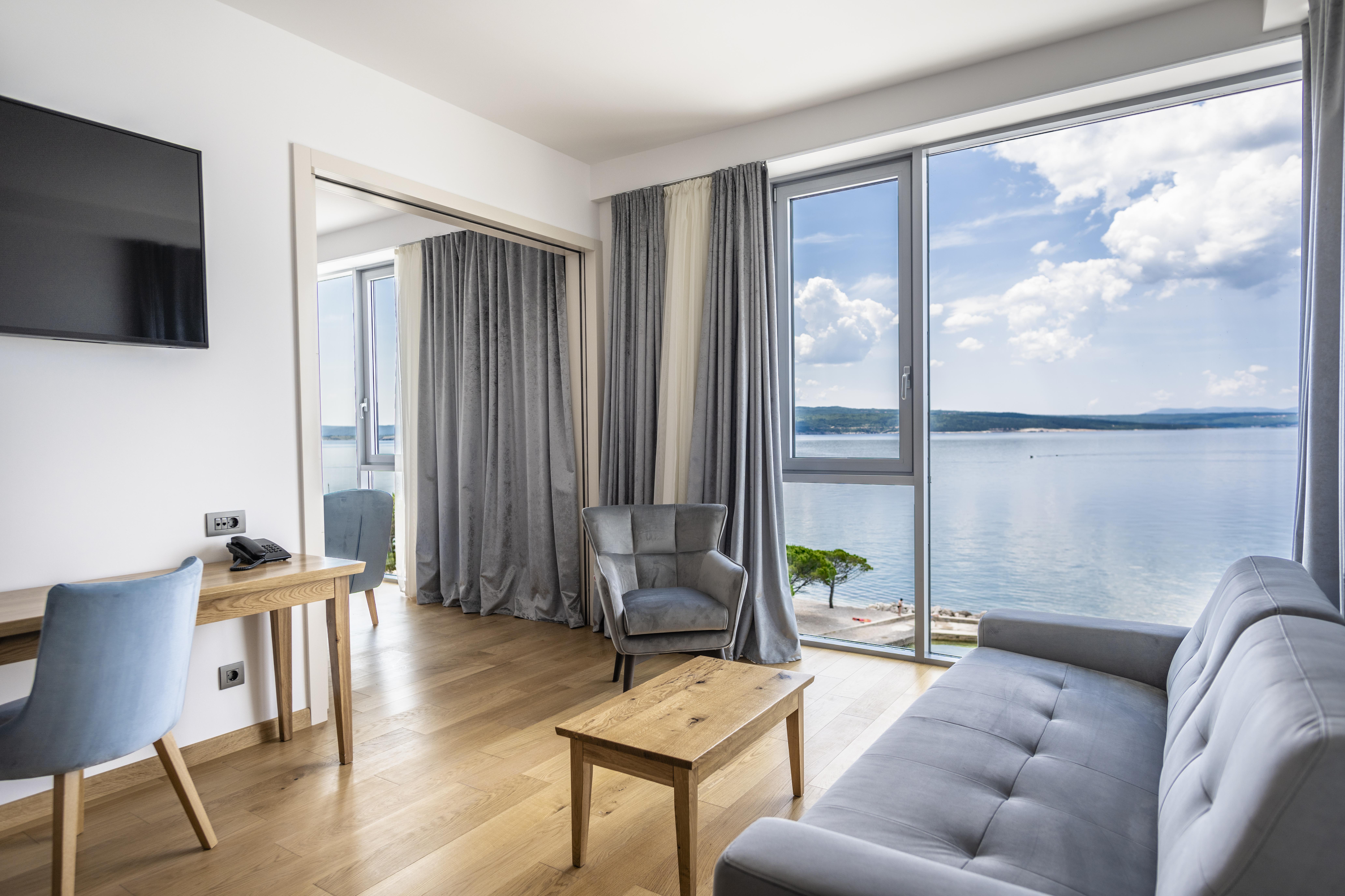 Hotel Miramare تْسْغيكفانِتْسا المظهر الخارجي الصورة
